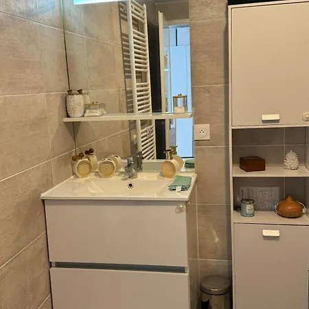 Charming In Paris, 2 Minutes From The Metro
